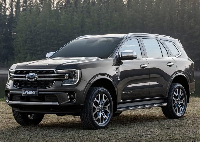 Ford Everest sở hữu thiết kế ngoại thất mạnh mẽ và khung gầm vững chắc Ford Everest sở hữu thiết kế ngoại thất mạnh mẽ và khung gầm vững chắc