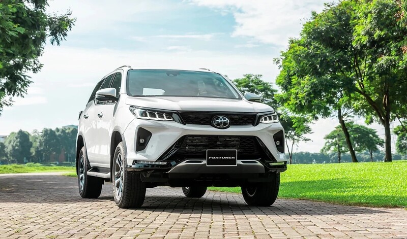 Toyota Fortuner sở hữu thiết kế ngoại thất mạnh mẽ và tinh tế Toyota Fortuner sở hữu thiết kế ngoại thất mạnh mẽ và tinh tế